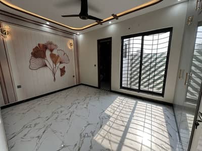 5 marla house available for sale
