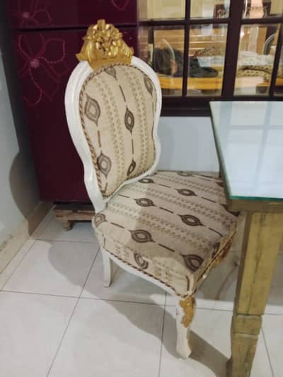 Dining table with 6 chair