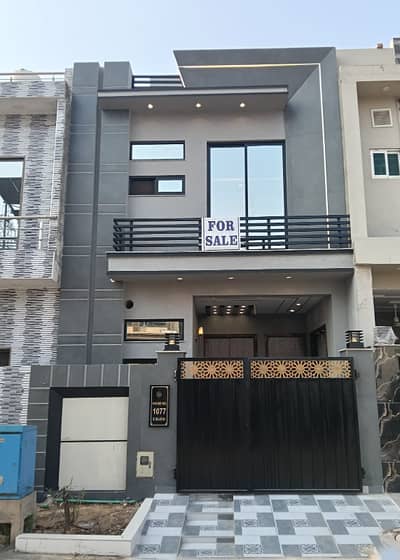 3 MARLA BRAND NEW BEAUTOFUL HOUSE IN AL KABIR TOWN PH 2