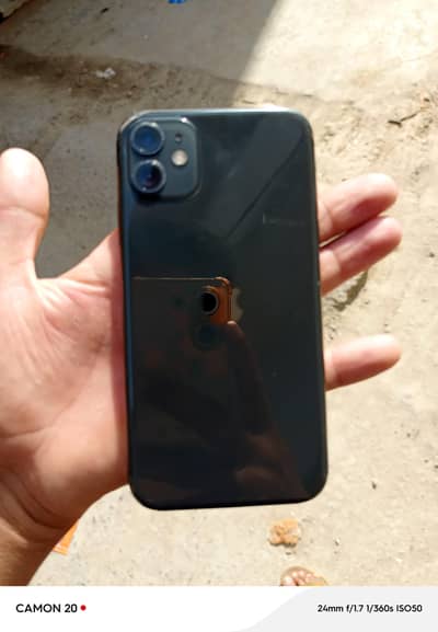 iphone 11 kamal ka set hai