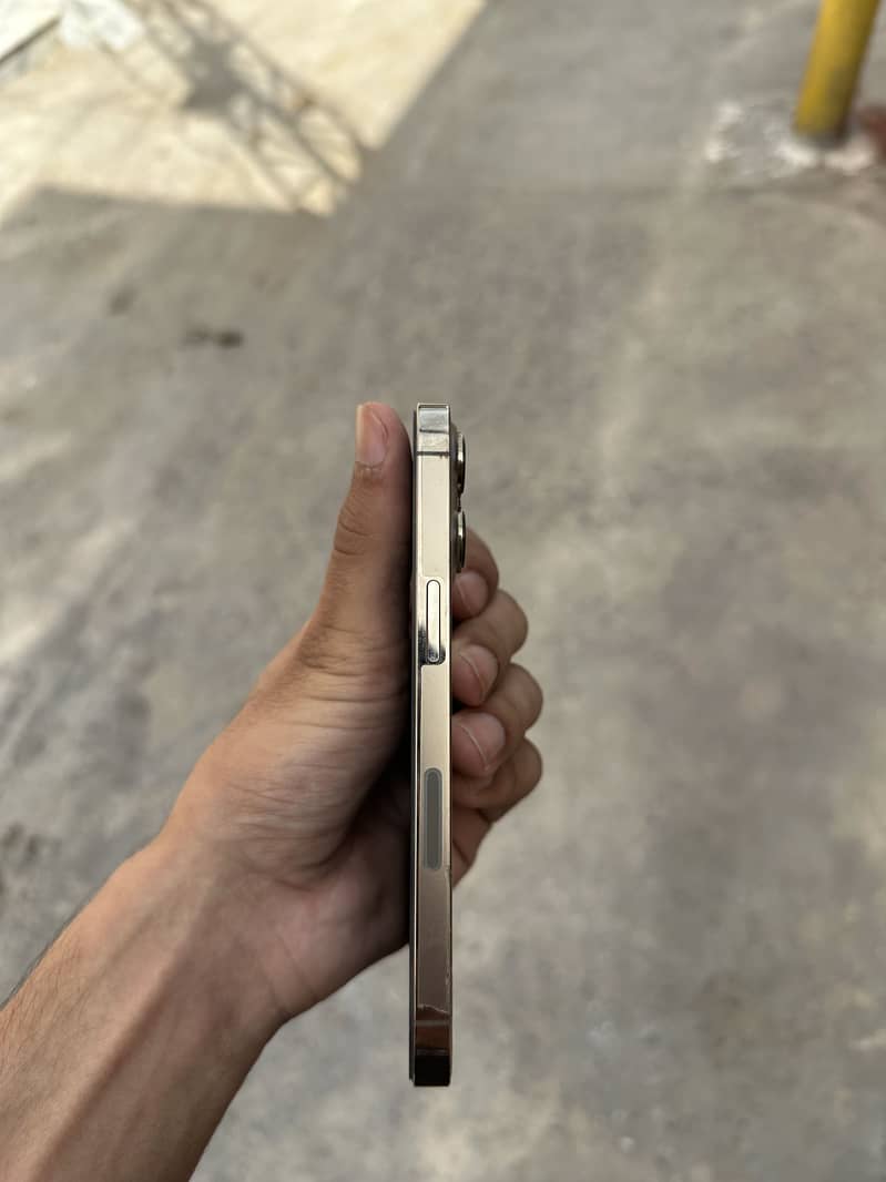 Iphone 13 pro 4
