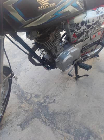 number Peshawar ok location swat barikto swat Honda 125 color blue