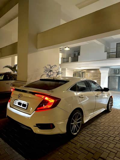 Honda Civic X Oriel 2016