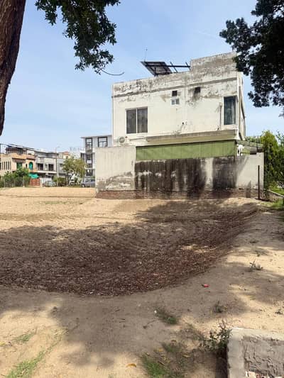 Prime Location Park View City - Orchard Block Residential Plot Sized 5 Marla