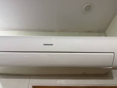 Samsung 2 ton Ac new condition