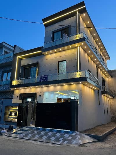5 Marla triple story house for sale