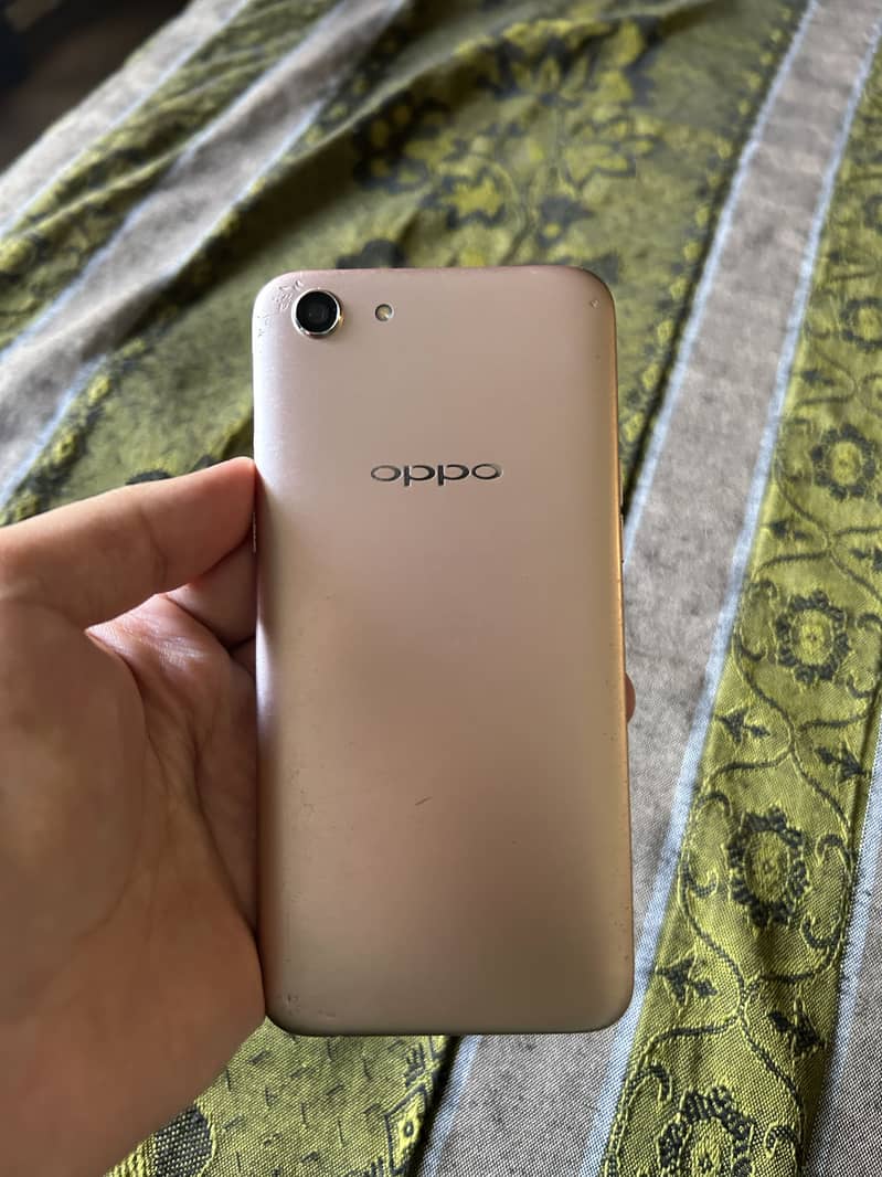 Oppo A83 1