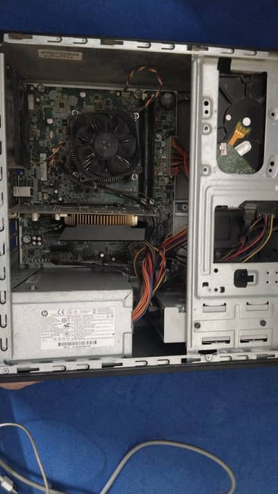 HP Pro Gaming PC with 22" LCD screen 1 TB HDD