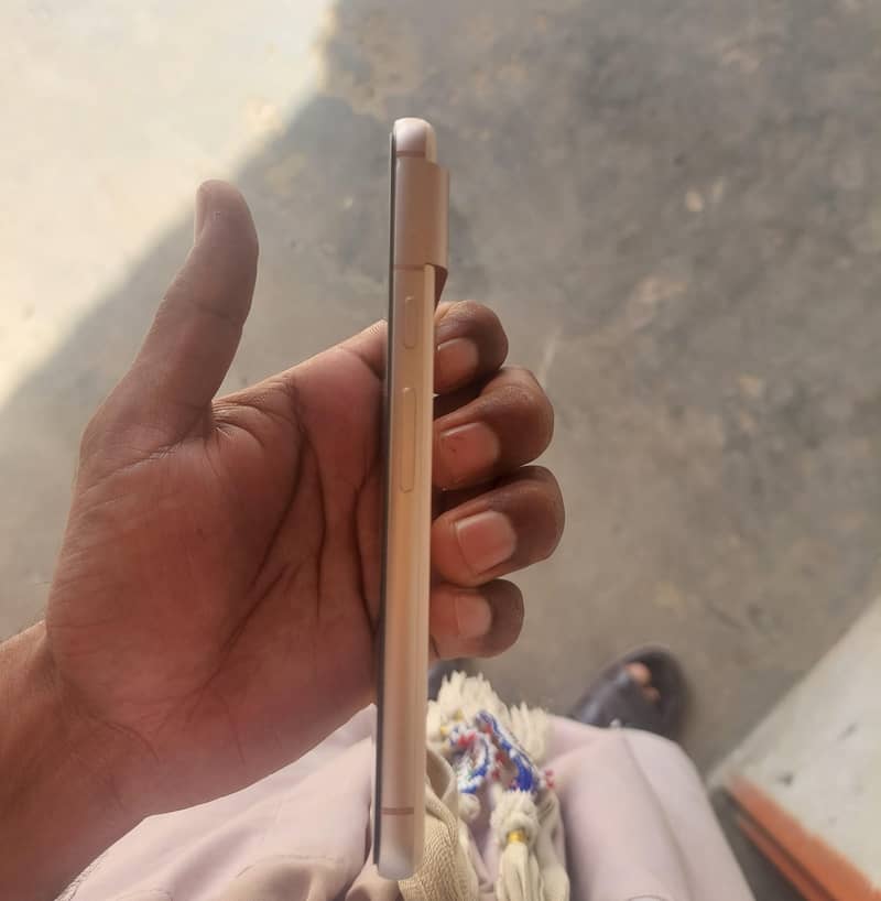 google pixel 8 4