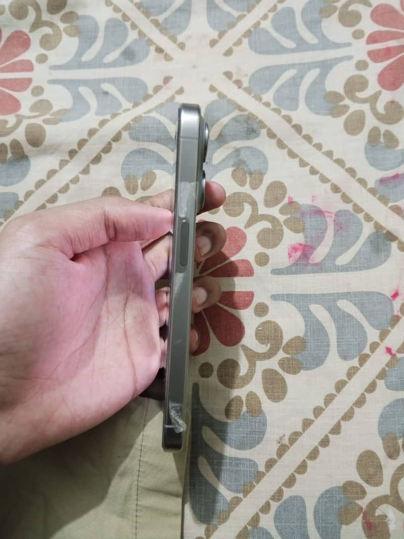 Iphone 15 pro 0