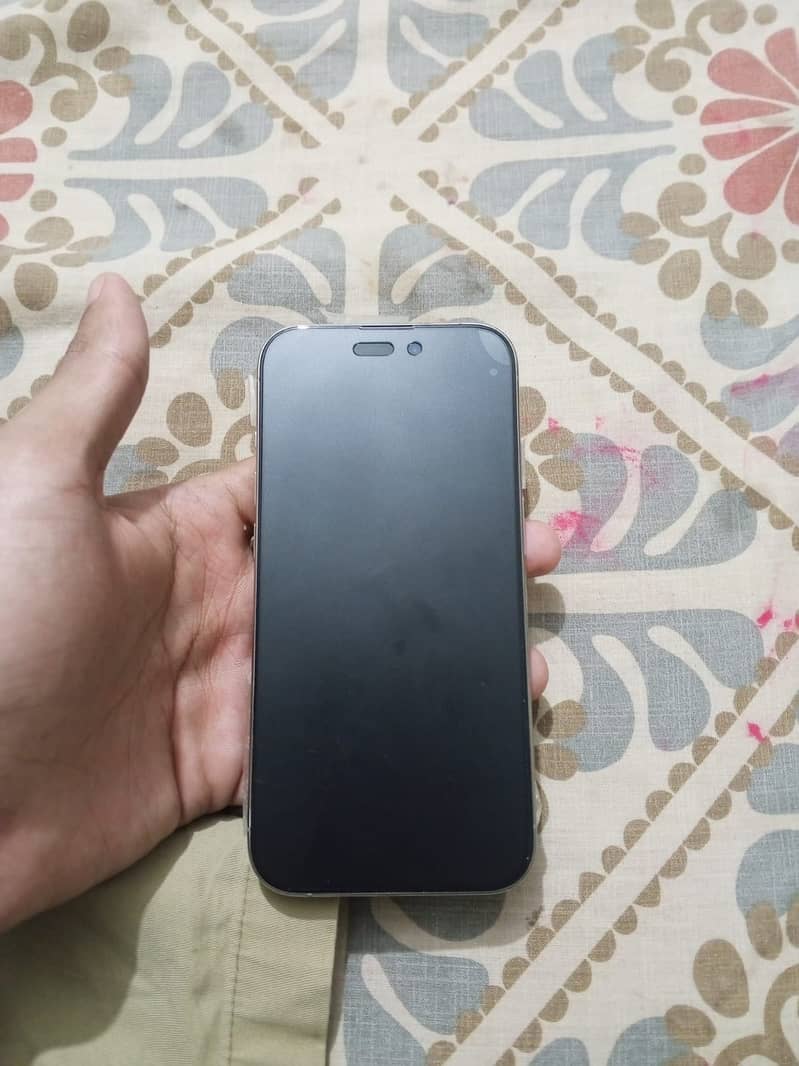 Iphone 15 pro 4