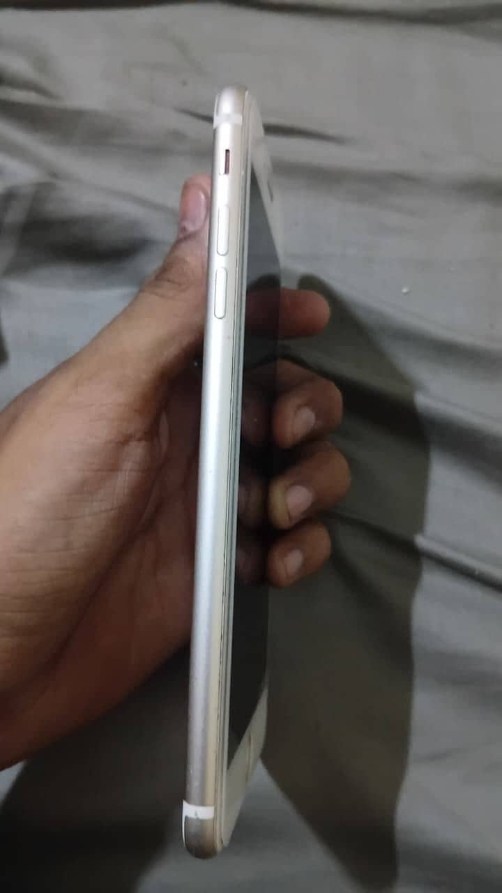 iPhone 7plus pta approved 0