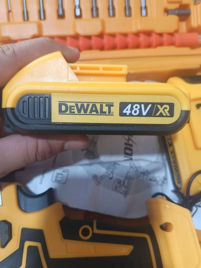 Rechargeable Drill machine (DeWalt) 4