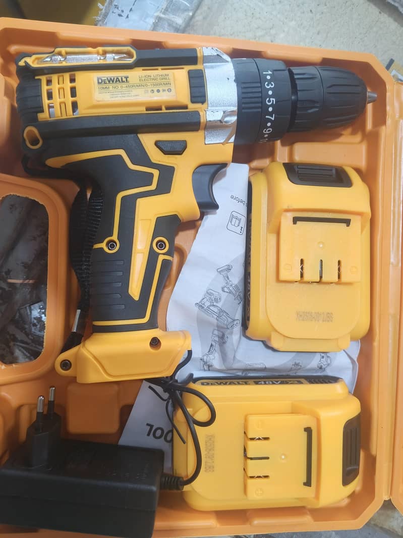 Rechargeable Drill machine (DeWalt) 6