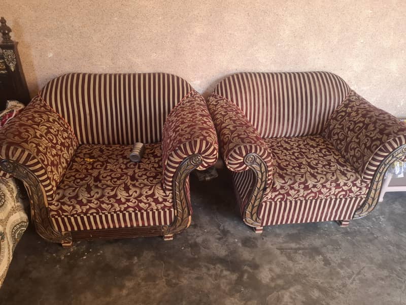 Old 5 seater sofas 0