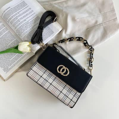 white plaid leather  up hand bag for girl