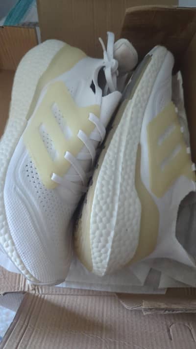 Adidas ultra boost white