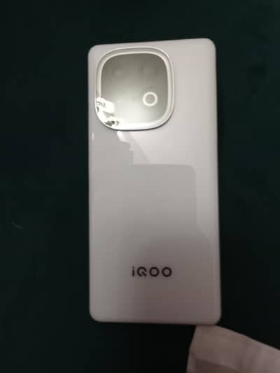 IQOO z10 turbo +