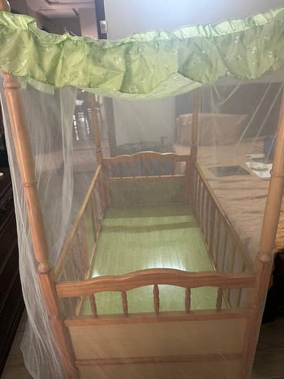 baby cot