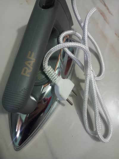 Raf  original iron