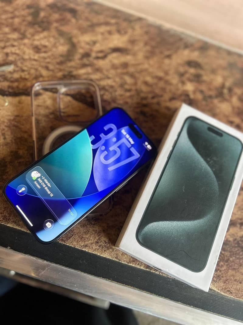 iPhone 15 pro 3