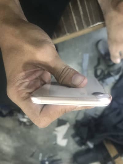 iPhone 8