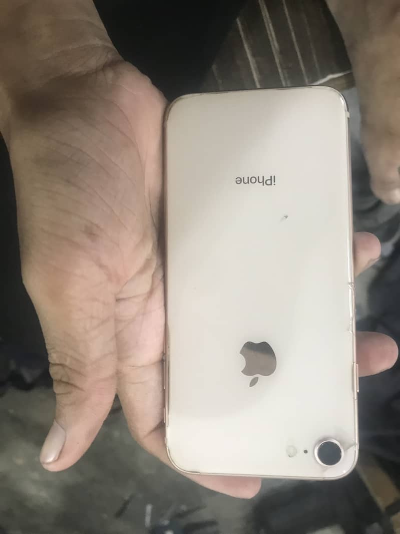 iPhone 8 5