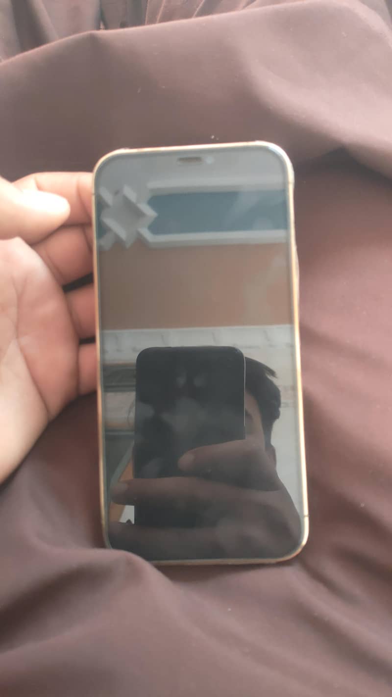 Iphone 12 3