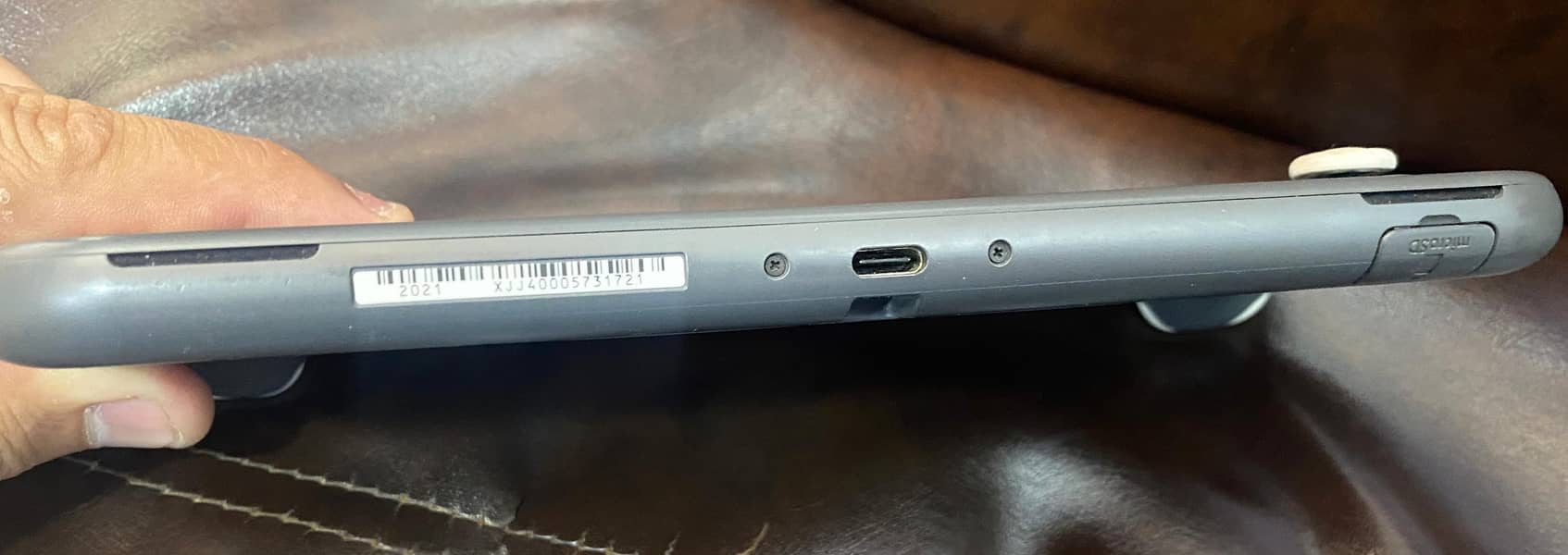 Nintendo switch lite 4