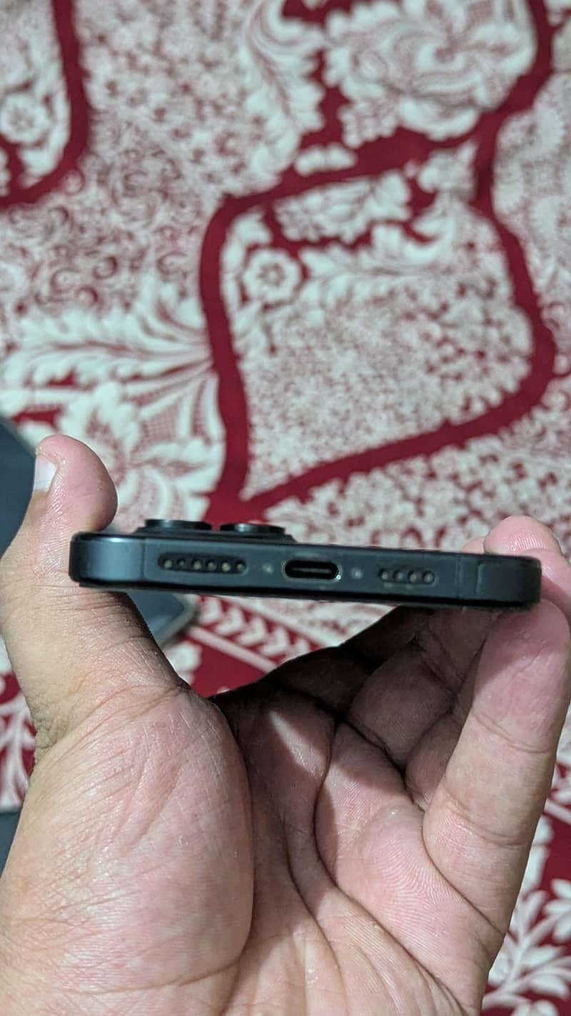 Iphone 15 pro max 3