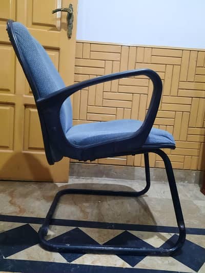 Premium Quality Official Chair
