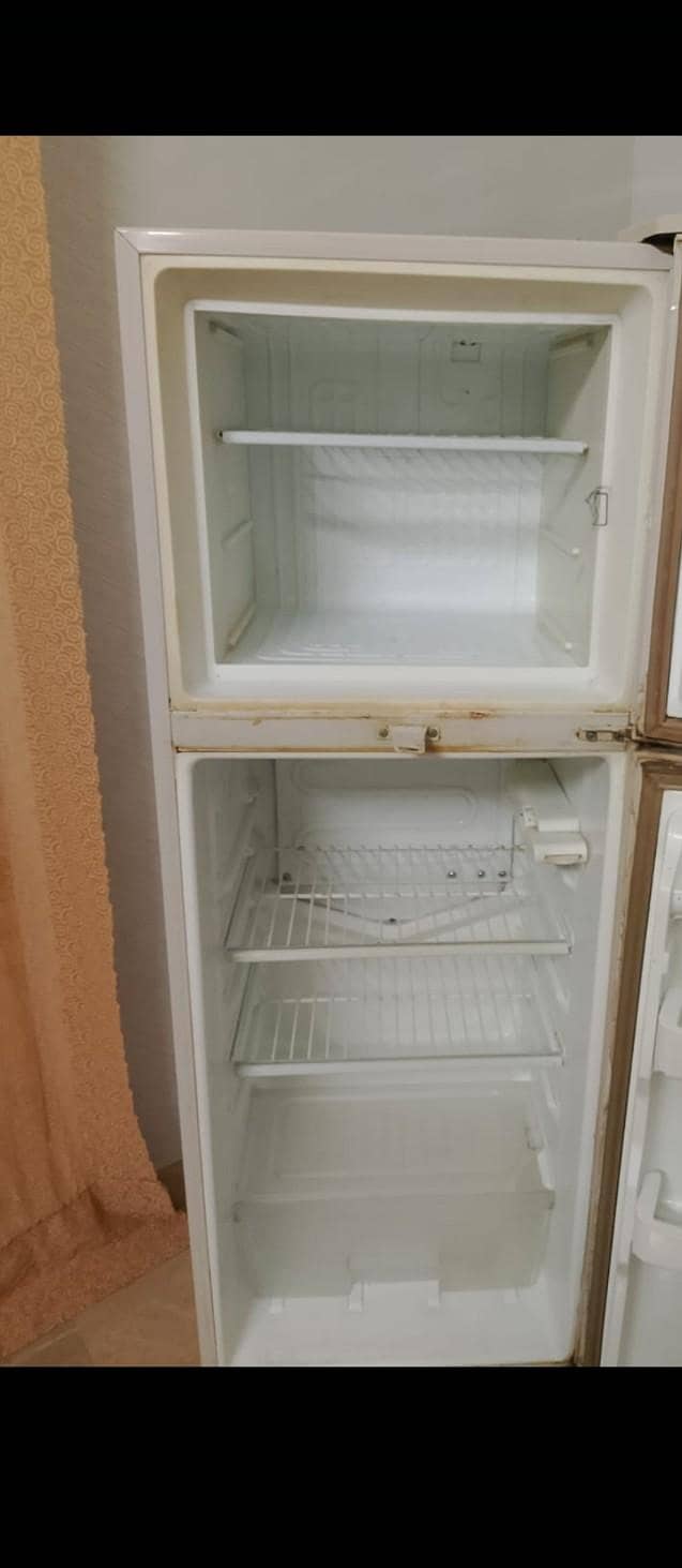 Dawlance fridge 4