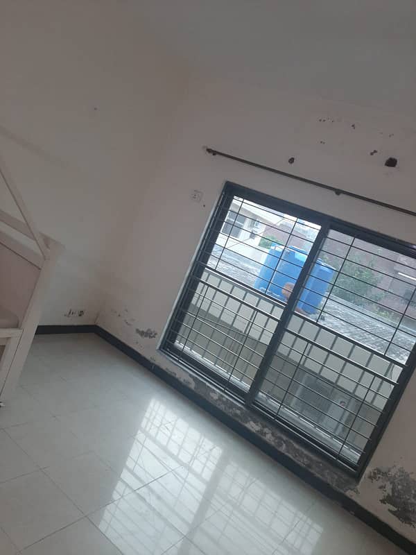 Upper portion for Rent 4