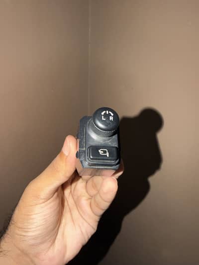 Suzuki Swift / Cultus / Alto / Wagon R Side View Mirror Control