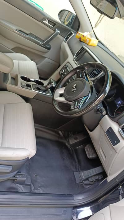 Kia Sportage Alpha Awd 2022. Total genuin