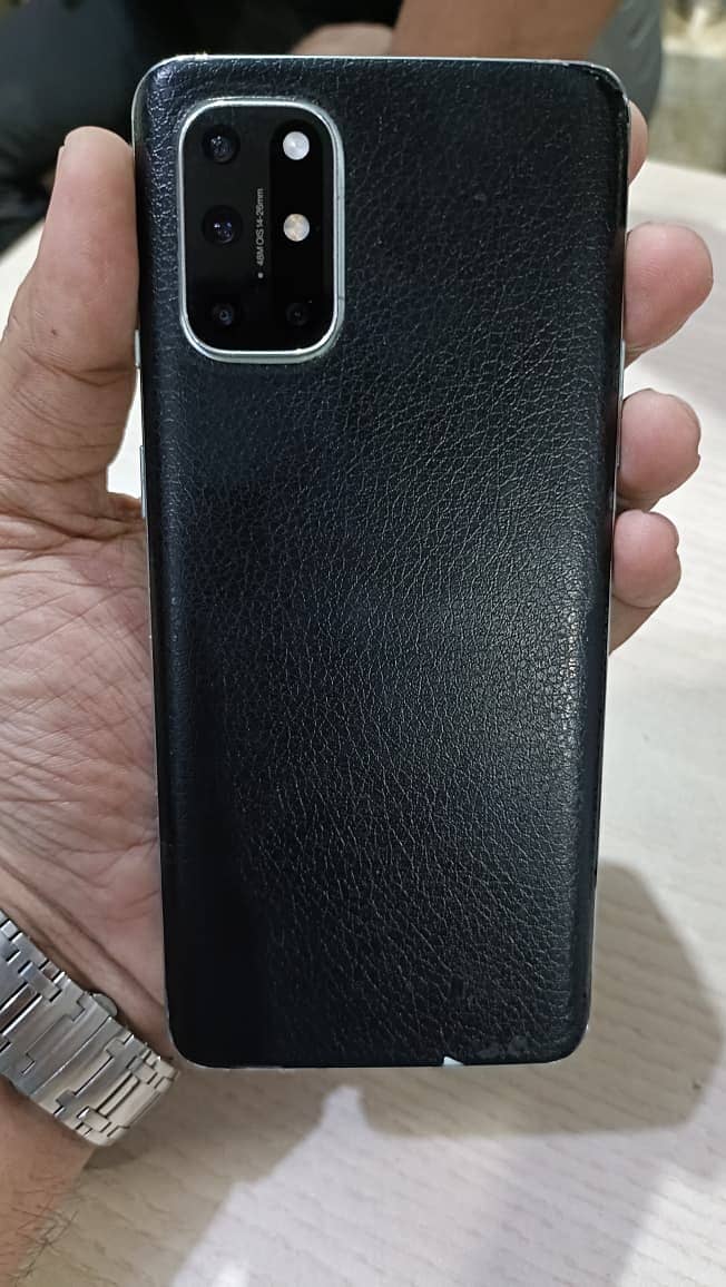 One Plus 8T 6