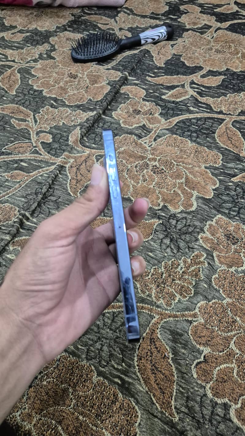 iphone 13 pro max 4