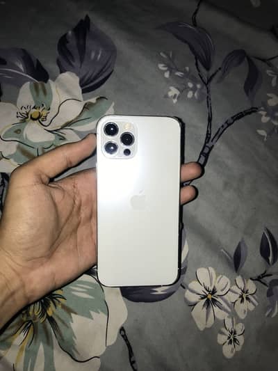 i phon 12 pro white color 256 GB