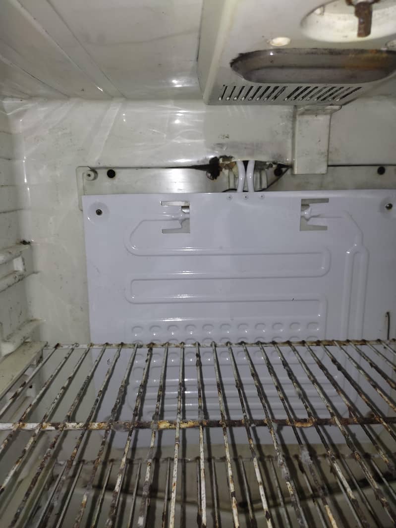 dawlance fridge 2