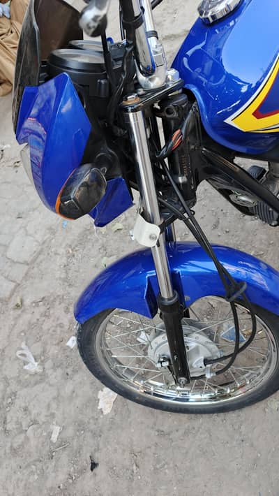 honda pride 23/24 model  four sale urgent sale