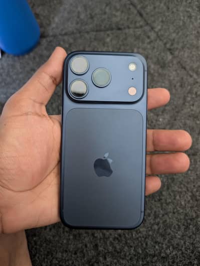 New iphone 17 pro 512gb deep blue just box open