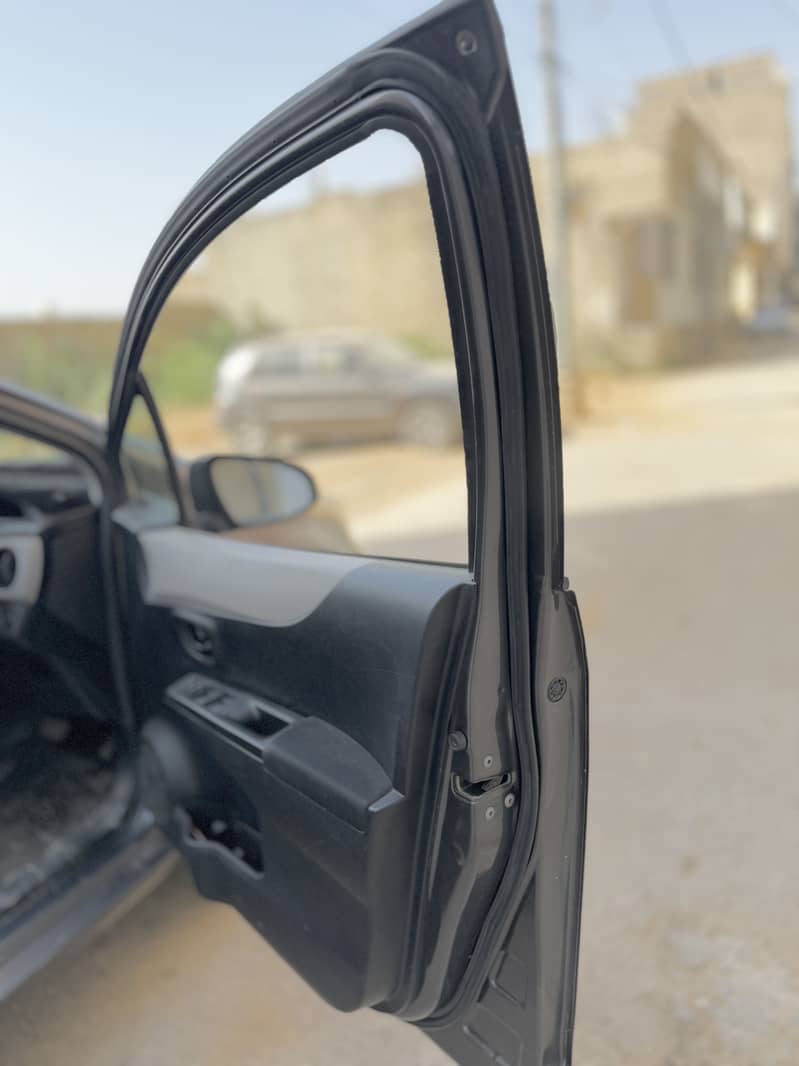 2012-2015 vitz 17