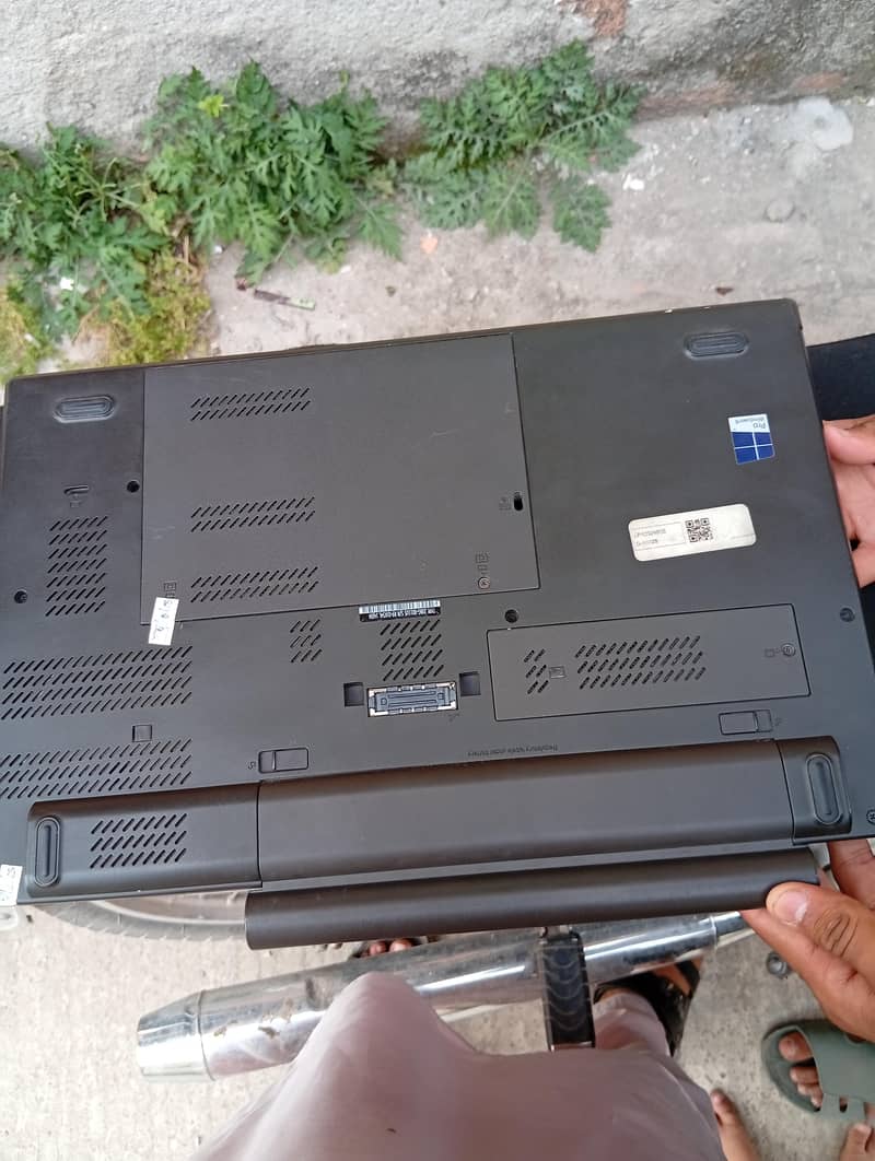 Lenovo laptop 1