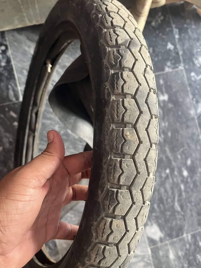 Servis Tyre 0
