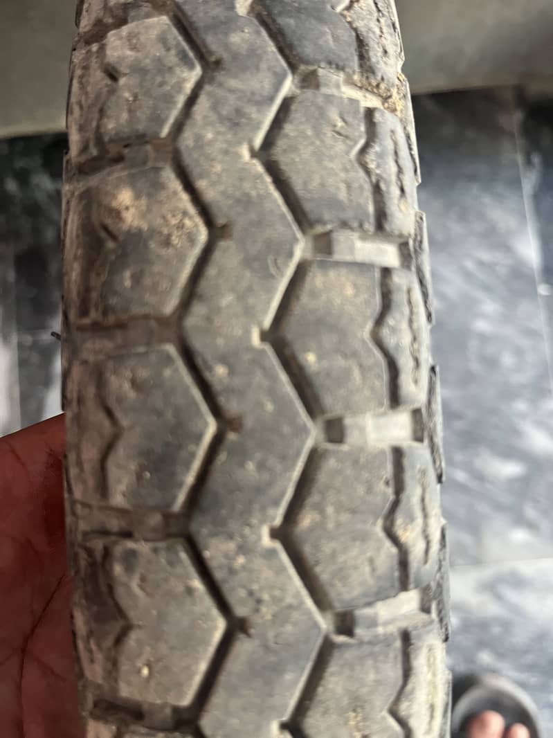 Servis Tyre 2
