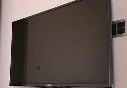 43 INCH LG LED TV
