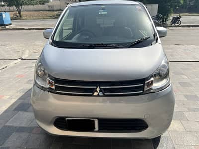 Mitsubishi Ek Wagon 2013