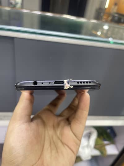 ONE PLUS 5T 6/64 PTA APPROVED