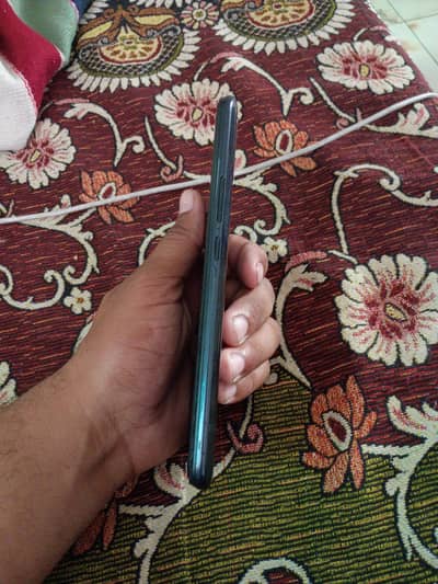 Infinix hot 9 play 4/64