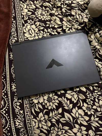 HP Victus